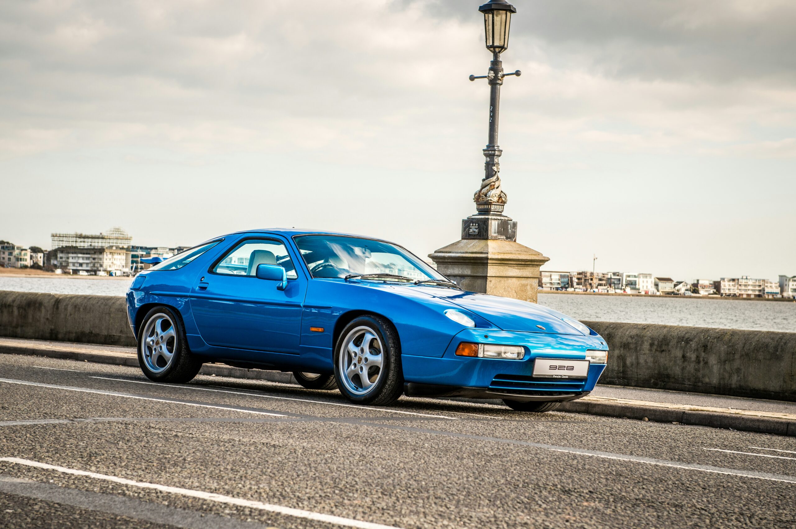 Porsche grand touring architecture with front-mounted engine and transaxle layout