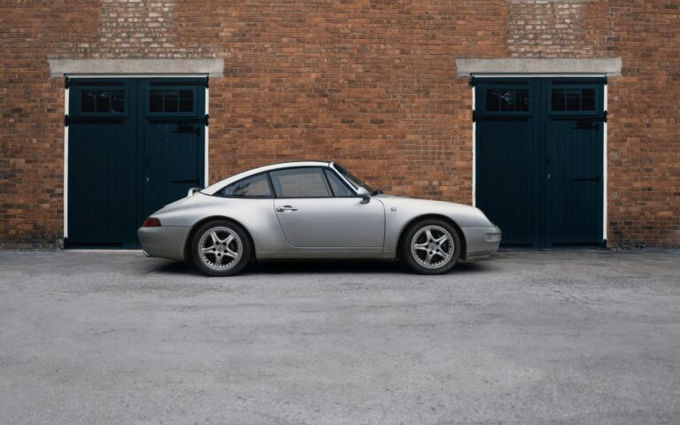 Porsche 993 in contesto stradale